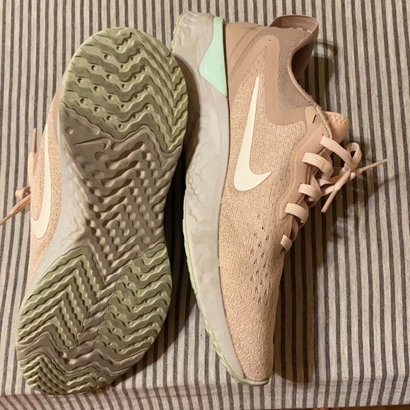 Nike react - Picture 3 of 3